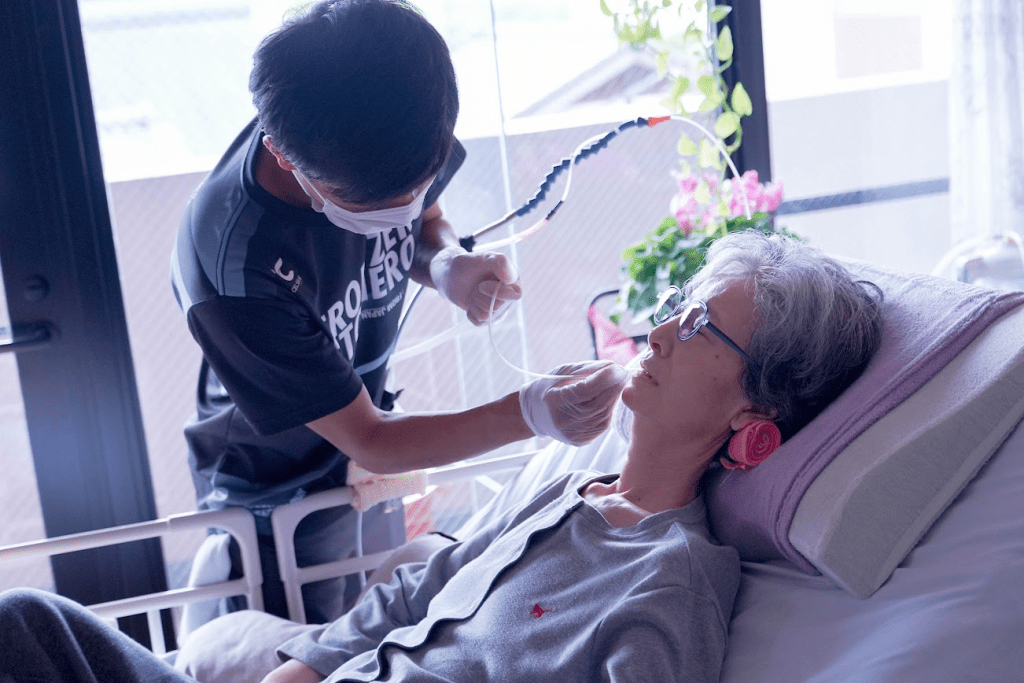 ユースタイルケアは難病ALS患者への重度訪問介護サービス提供、計約364万時間。利用者数690名、累計サービス提供回数59万件